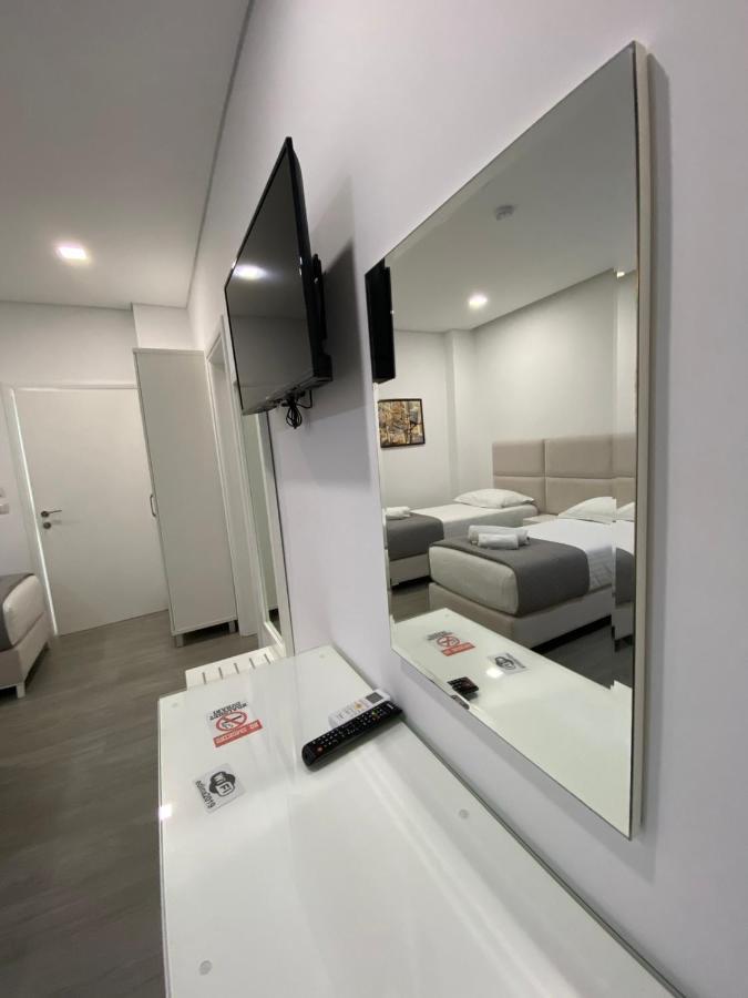 Edina By Hp Hotel Sarandë Exterior foto